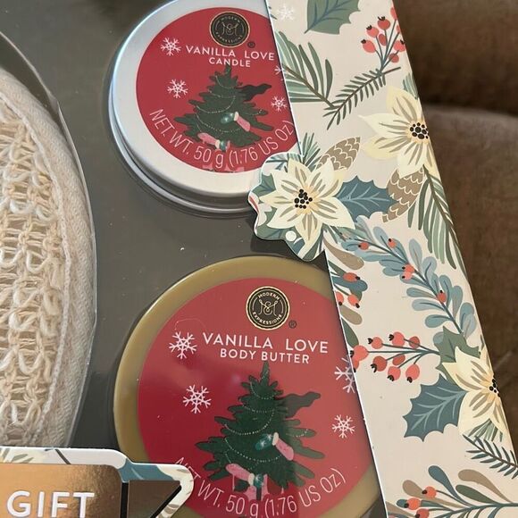 Modern‎ Expressions Relax & Un-Wine Body Care Gift Set. NEW! - Picture 4 of 8